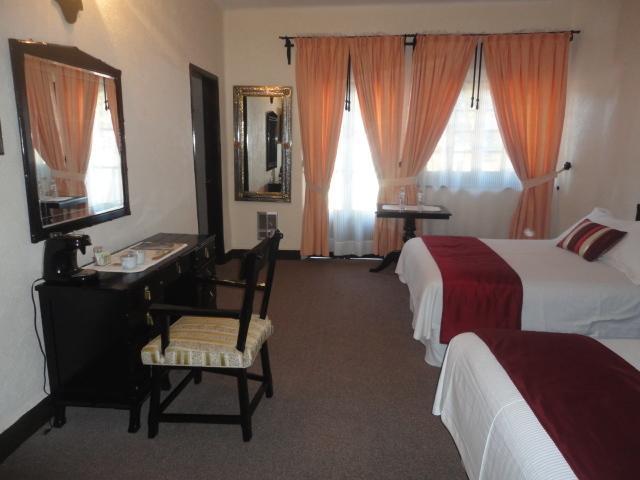 Hotel Royal Spa Zimapán Rum bild